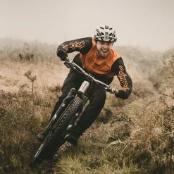 Goodyear Newton Trail Tubeless Front MTB Tyre Black 2.5" 27 -Bikes Sales Shop Goodyear Newton Trail Tubeless Front MTB Tyre Tyres Black GR 015 64 622 V002 R 1