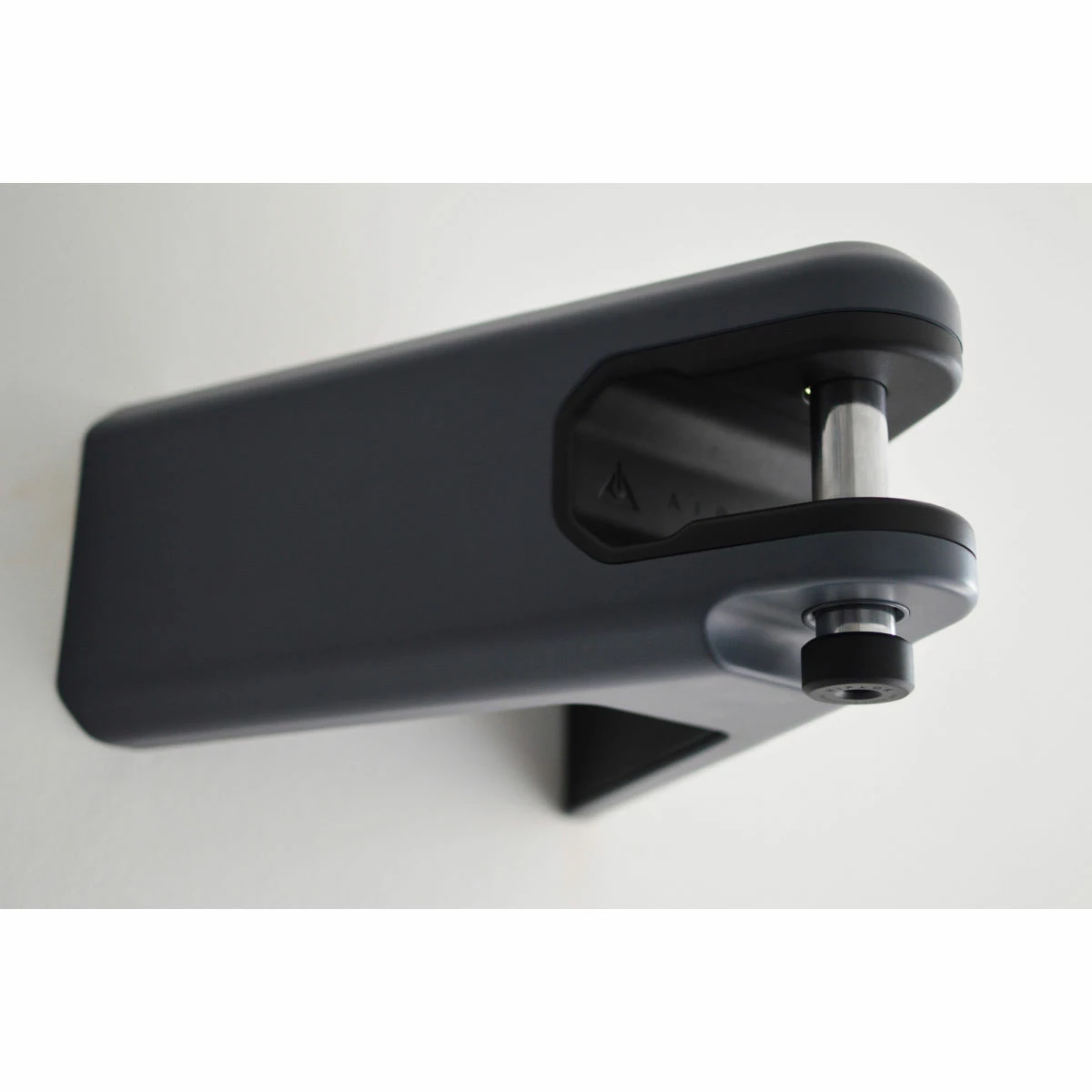 Hiplok AIRLOK Wall Mounted Lock And Hanger 23 Hiplok AIRLOK Wall Mounted Lock And Hanger - Image 21