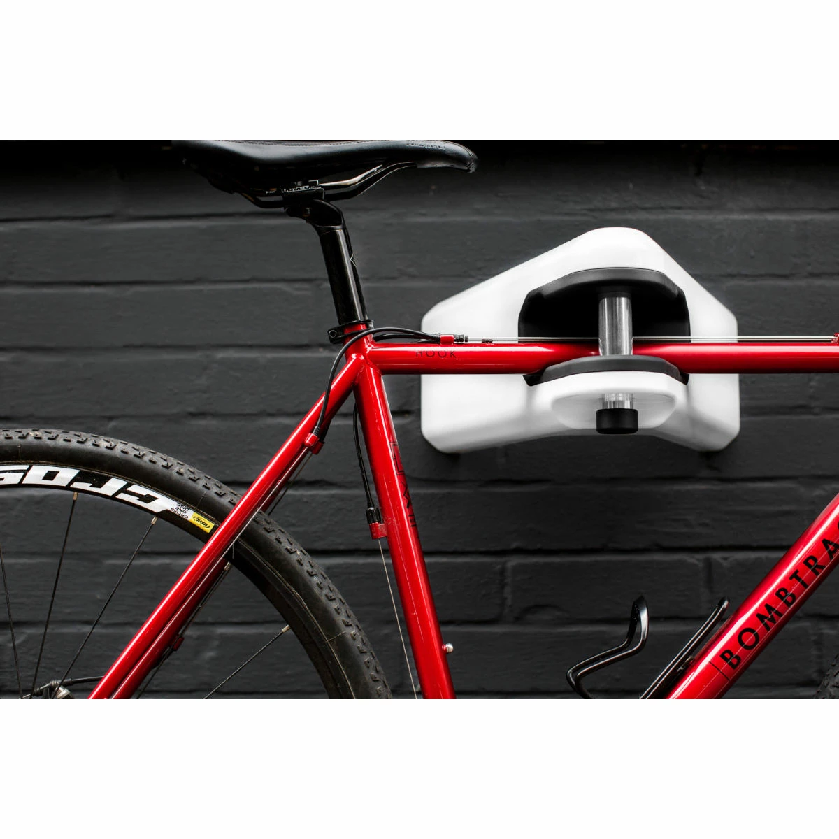 Hiplok AIRLOK Wall Mounted Lock And Hanger 8 Hiplok AIRLOK Wall Mounted Lock And Hanger - Image 6