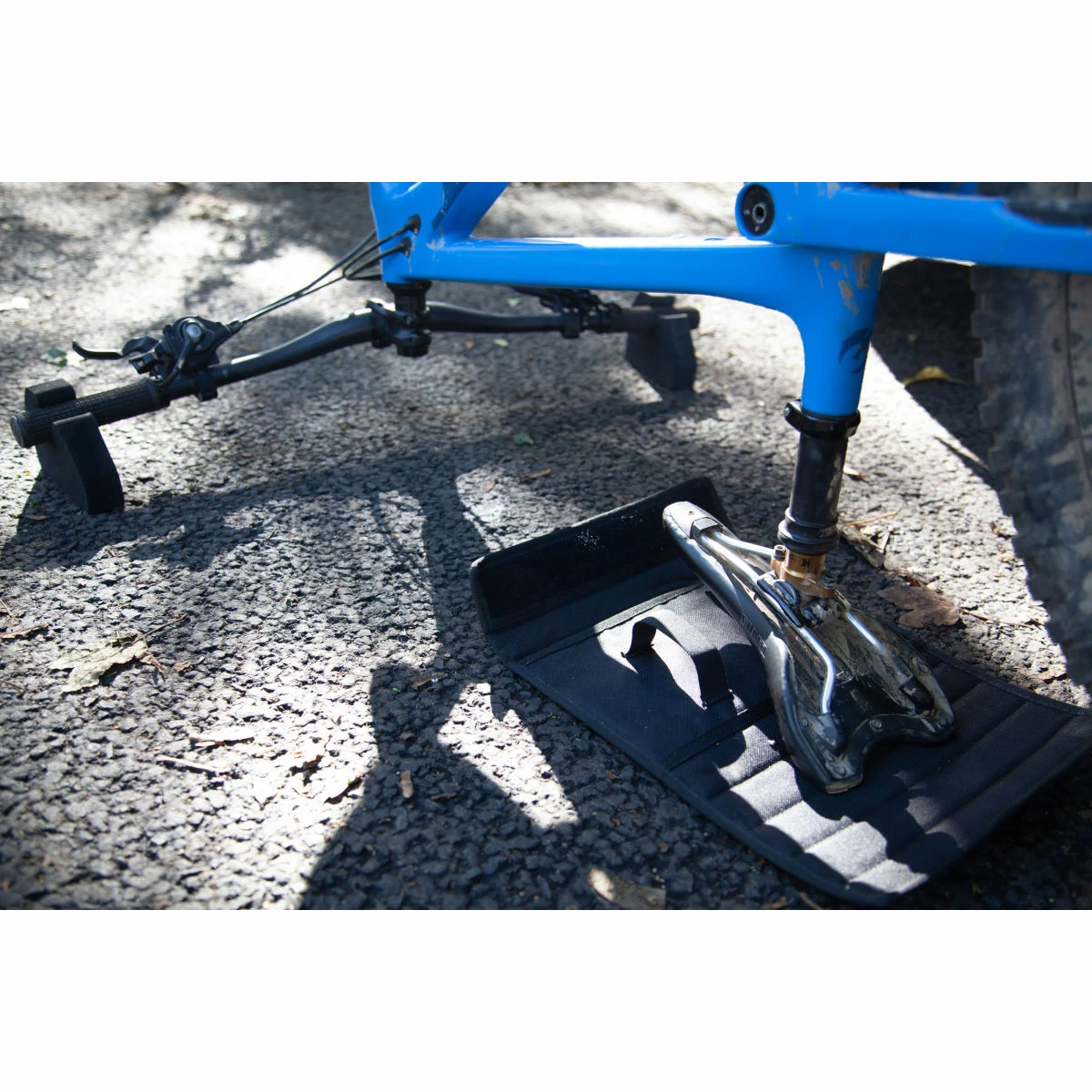 Hiplok Flipstand Portable Workstand 14 Hiplok Flipstand Portable Workstand - Image 12