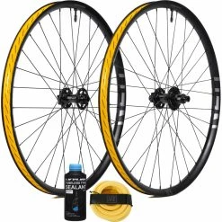 Nukeproof Horizon V2 Wheel ARD And Sealant Bundle 29 Nukeproof Horizon V2 Wheel ARD And Sealant Bundle -Bikes Sales Shop Nukeproof Horizon V2 Wheel ARD and Sealant Bundle Wheel Sets Black 29 XD NUKHOR2021BF29XD 0