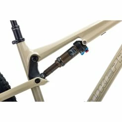 Nukeproof Reactor 290 ST Factory Carbon Bike (XT) -Bikes Sales Shop Nukeproof Reactor 290 ST Factory Carbon Bike XT 2022 Cockie Dough 14