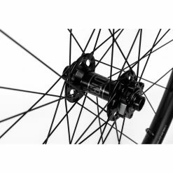 Nukeproof Neutron V2 Front Wheel -Bikes Sales Shop Nukeproof Neutron V2 Front Wheel 04