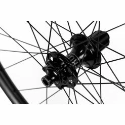 Nukeproof Neutron V2 Rear Wheel 36t -Bikes Sales Shop Nukeproof Neutron V2 Rear Wheel 36t 05