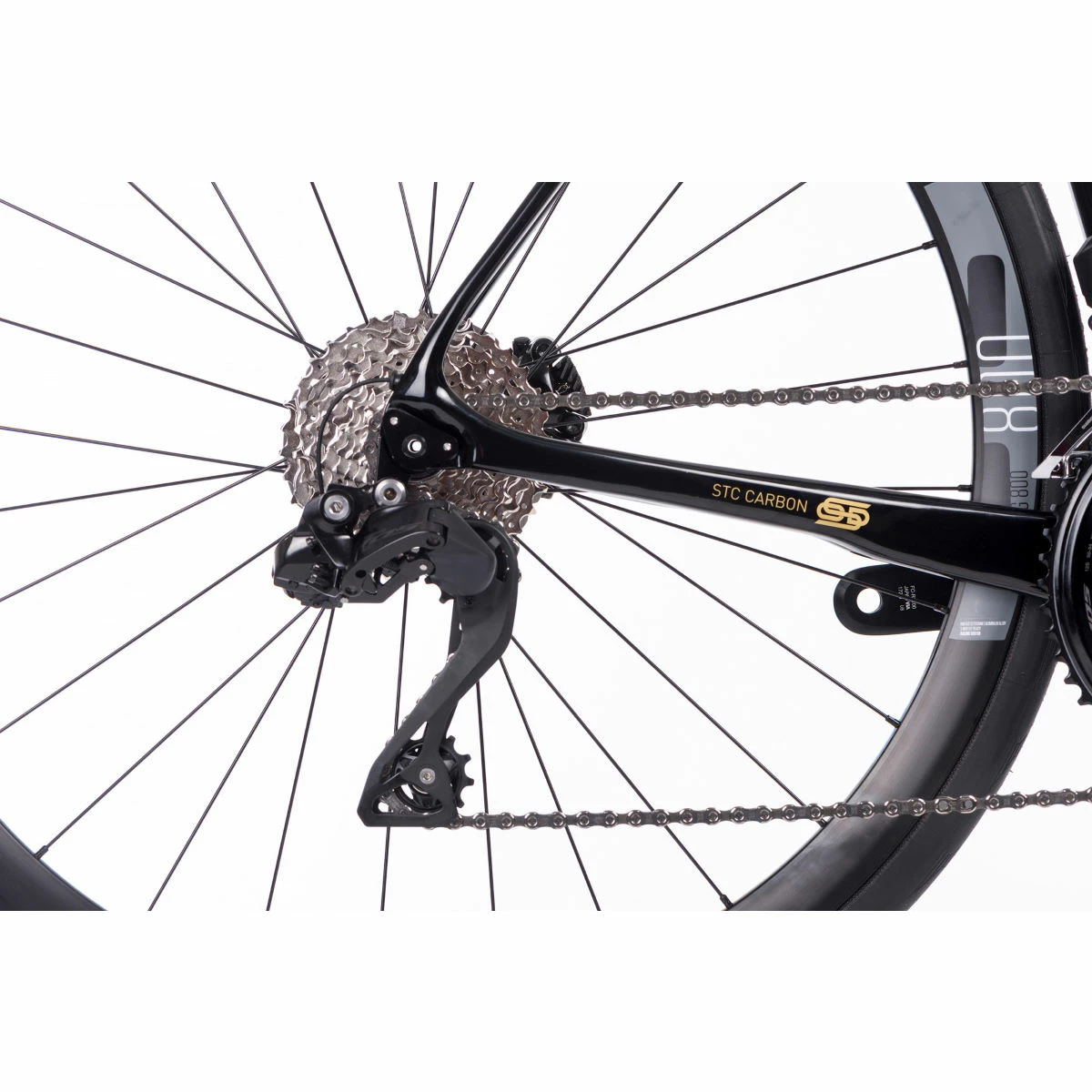 Orro Gold STC 105 Di2 R500DB Road Bike (2023) 12 Orro Gold STC 105 Di2 R500DB Road Bike (2023) - Image 10