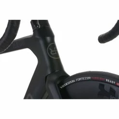 Orro Venturi STC Force ETap TriMax Road Bike (2022) 31 Orro Venturi STC Force ETap TriMax Road Bike (2022) -Bikes Sales Shop Orro Venturi STC Force eTap AirbFSA Road Bike 2022 10