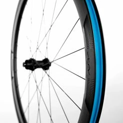 Reynolds® Reynolds ATR X Carbon Disc Gravel Wheelset -Bikes Sales Shop Reynolds ATR x Carbon Disc Gravel Wheelset 04