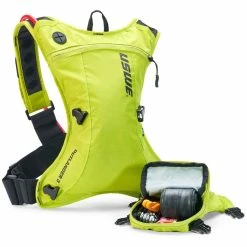 USWE Outlander 3 Hydration Pack -Bikes Sales Shop USWE Outlander 3 Hydration Pack Hydration Packs CrazyYellow SS21 V 2031002 1 2