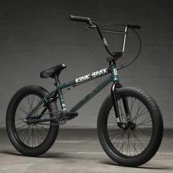 Kink Launch BMX Bike (2022) -Bikes Sales Shop bikes 22 launch k420grn22 3q 180